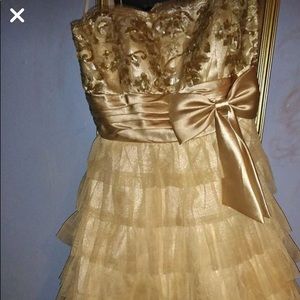 spring fling dress NEED GONE MAKE OFFER